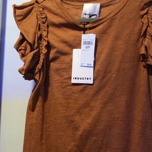 Industry Women's Ruffle Sleeve Tee - Tan